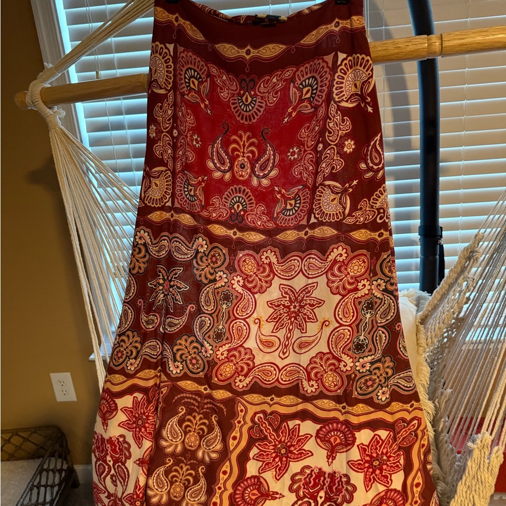 Anthropologie Farm Rio - Red and Brown Paisley Midi Skirt - Small